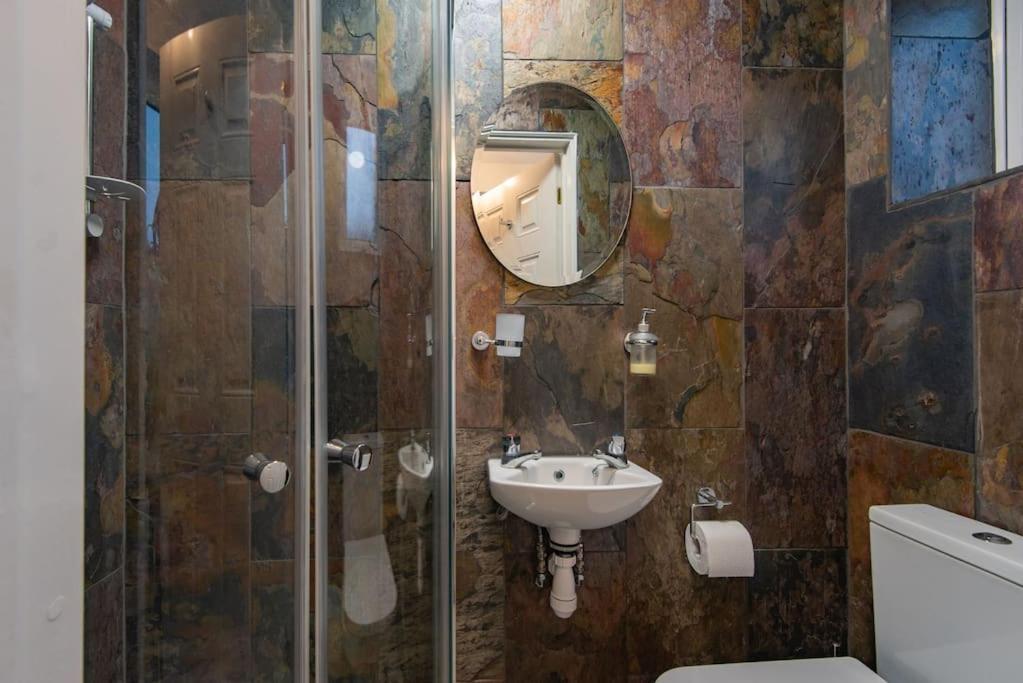 Honeysuckle Cottage وايتستابل المظهر الخارجي الصورة